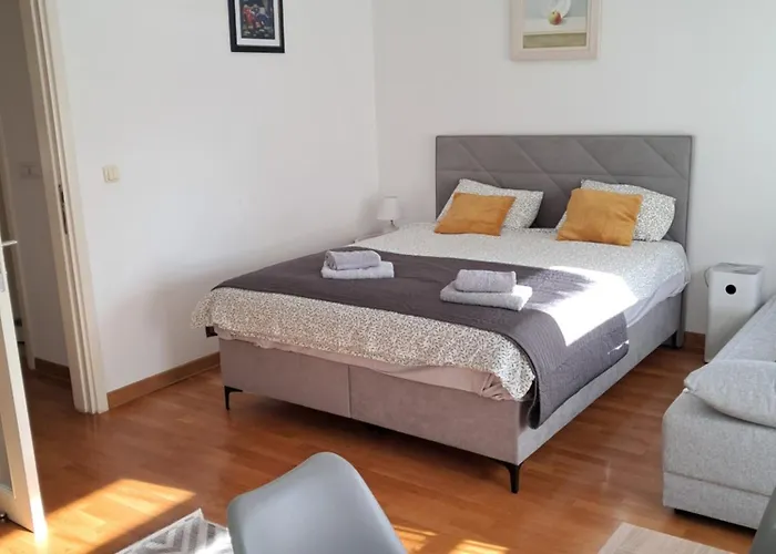Manhattan Studio Seboj Belvil